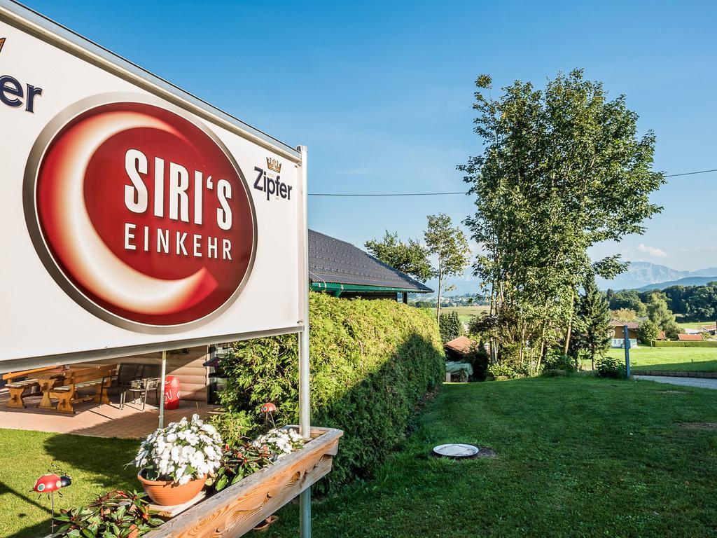 Siri'S Einkehr Hotel Sankt Georgen im Attergau Exterior foto