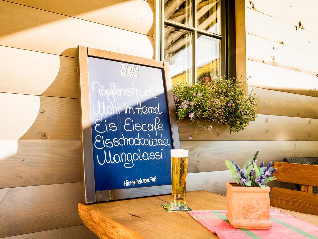 Siri'S Einkehr Hotel Sankt Georgen im Attergau Exterior foto