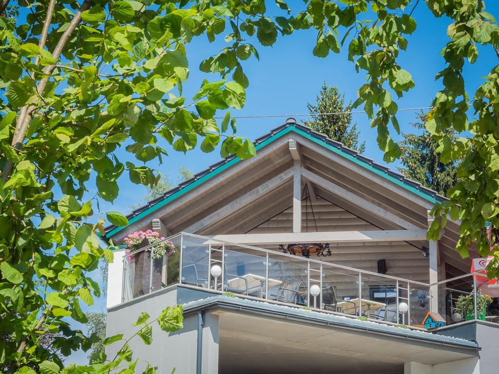 Siri'S Einkehr Hotel Sankt Georgen im Attergau Exterior foto