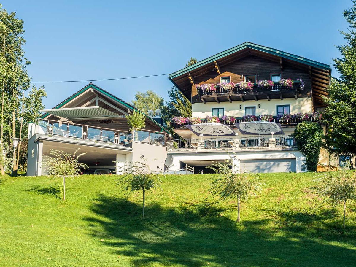 Siri'S Einkehr Hotel Sankt Georgen im Attergau Exterior foto